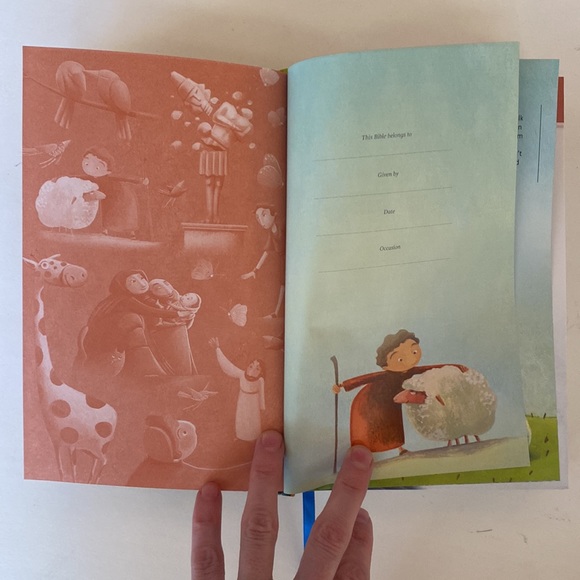 Holy Bible with Devotions from Sarah Young’s Jesus Calling NEW - Picture 7 of 8